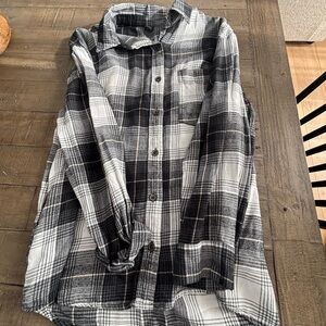 Wild Fable Monochrome Plaid Button Down Shirt